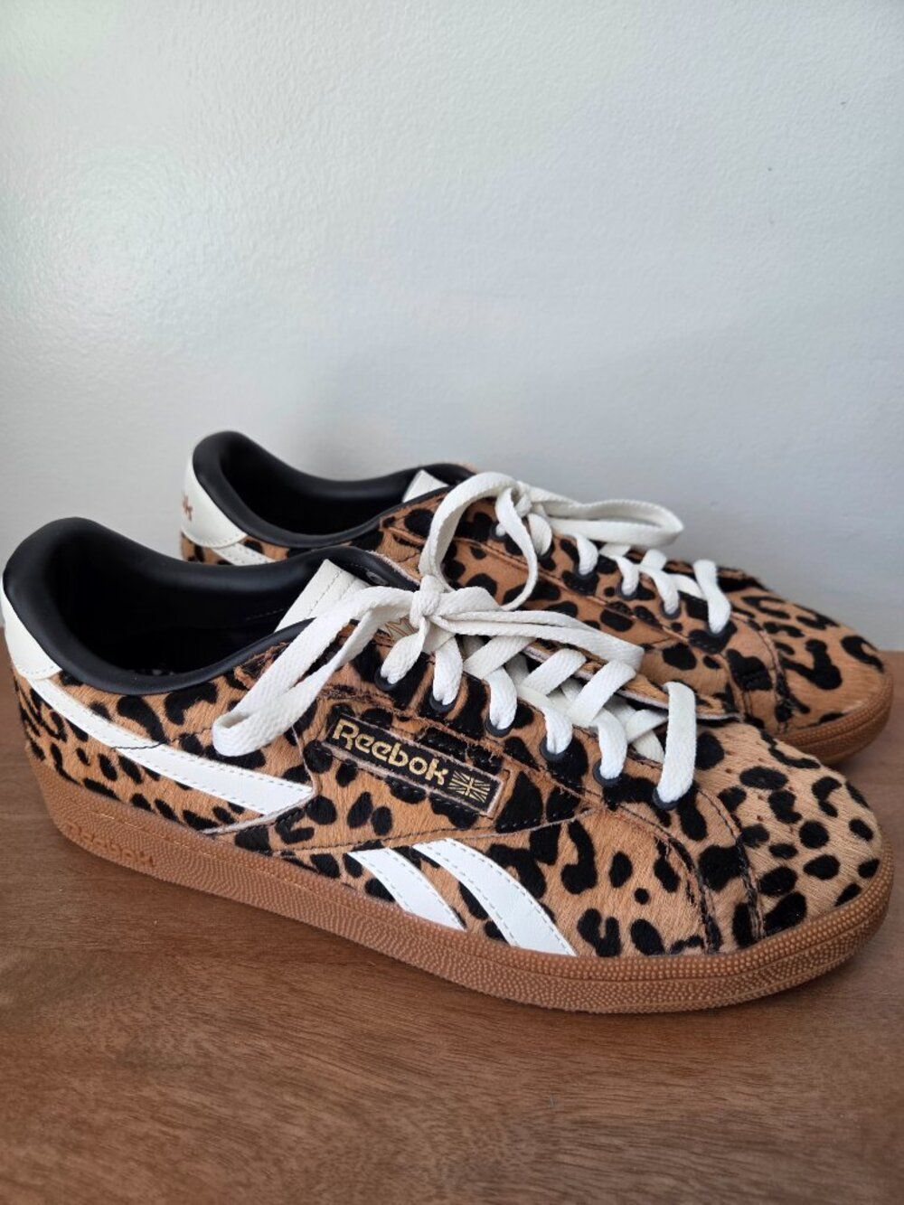 NEW W/O BOX REEBOK CLASSIC CHEETAH GENUINE LEATHER SNEAKERS WOMENS 9.5